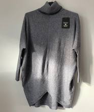 Load image into Gallery viewer, Vera Jumper

