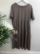 Load image into Gallery viewer, Jessie - Dress
