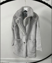 Load image into Gallery viewer, Faux Fur Coat
