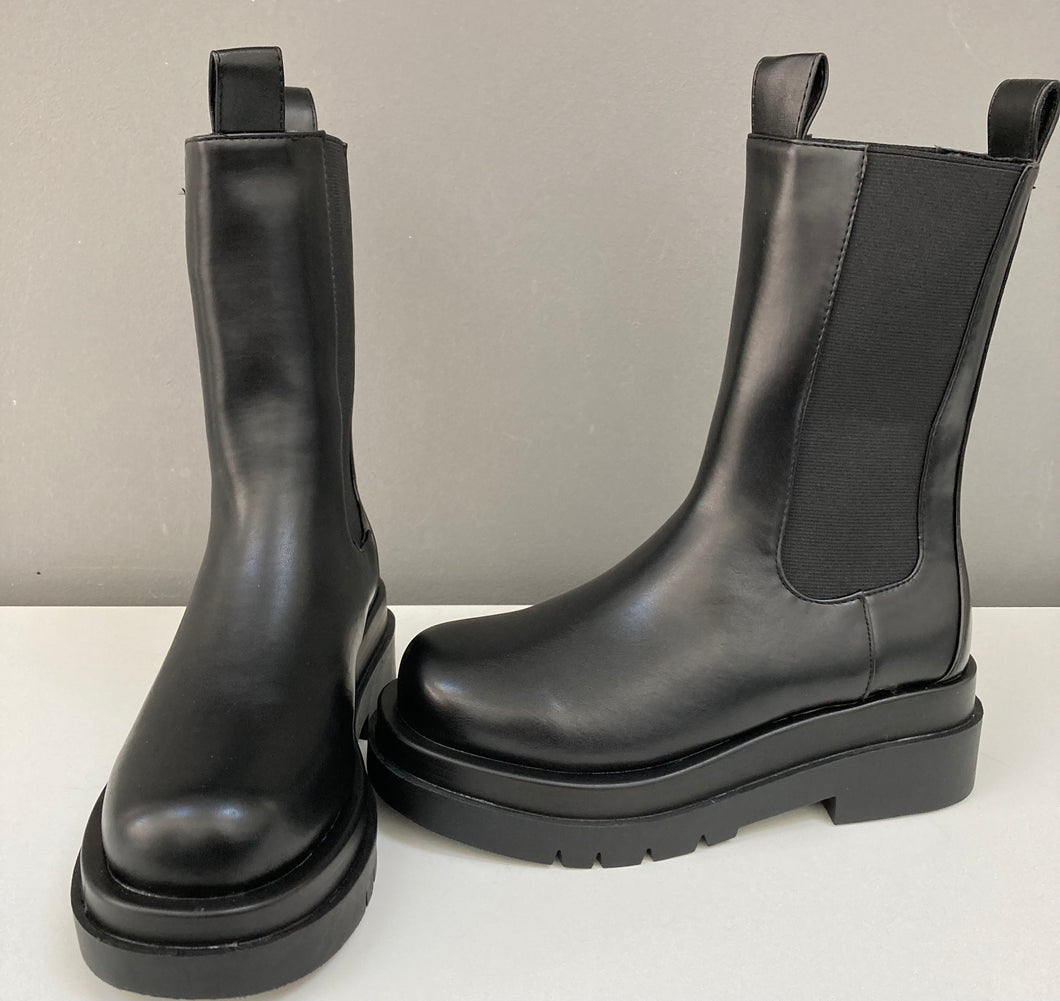 Chelsea Boots